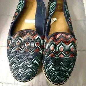 Dolce Vita Blue and coral Aztec design Loafer. Size 8.5
